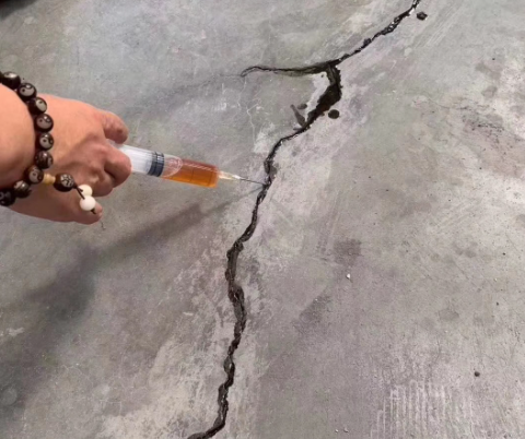 永丰混凝土裂缝修补技术详解​
